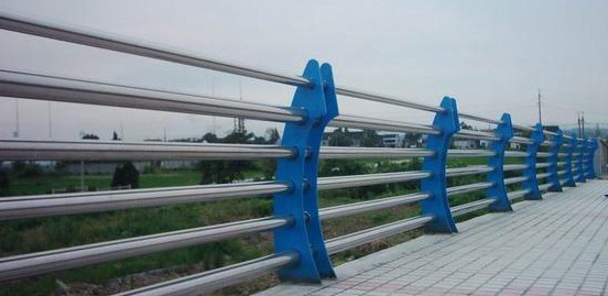 201不锈钢复合管护栏的PPR标准
